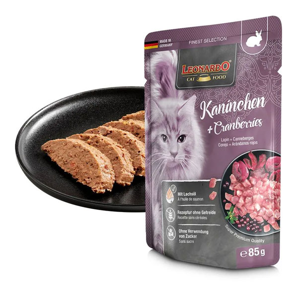 پوچ گربه لئوناردو با طعم خرگوش و کرنبری